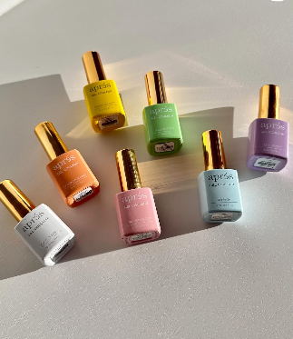 The polish wall — Lacque House color library