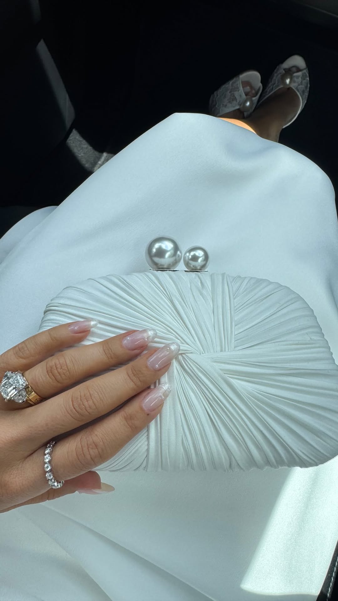 Nude bridal nails